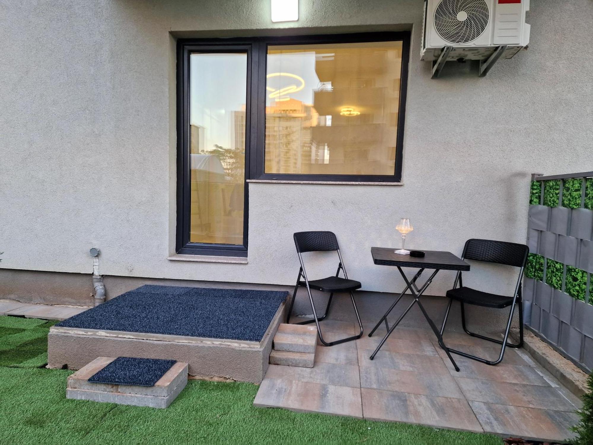 Studio&Garden! Roşu Esterno foto